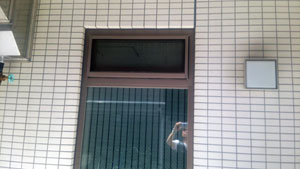 東京都 ㈱C様依頼 3M ジャパン㈱ 製の ラティスグラッセ 住宅 窓 フィルム・すりガラス フィルム・窓 フィルム プライバシー・窓 目隠し シート・窓 シート 目隠し