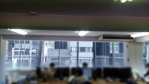東京都 ㈱A様 窓 断熱フィルム 紫外線約99%、赤外線約80%カット　フィルム施工価格1㎡/¥7,500円から～